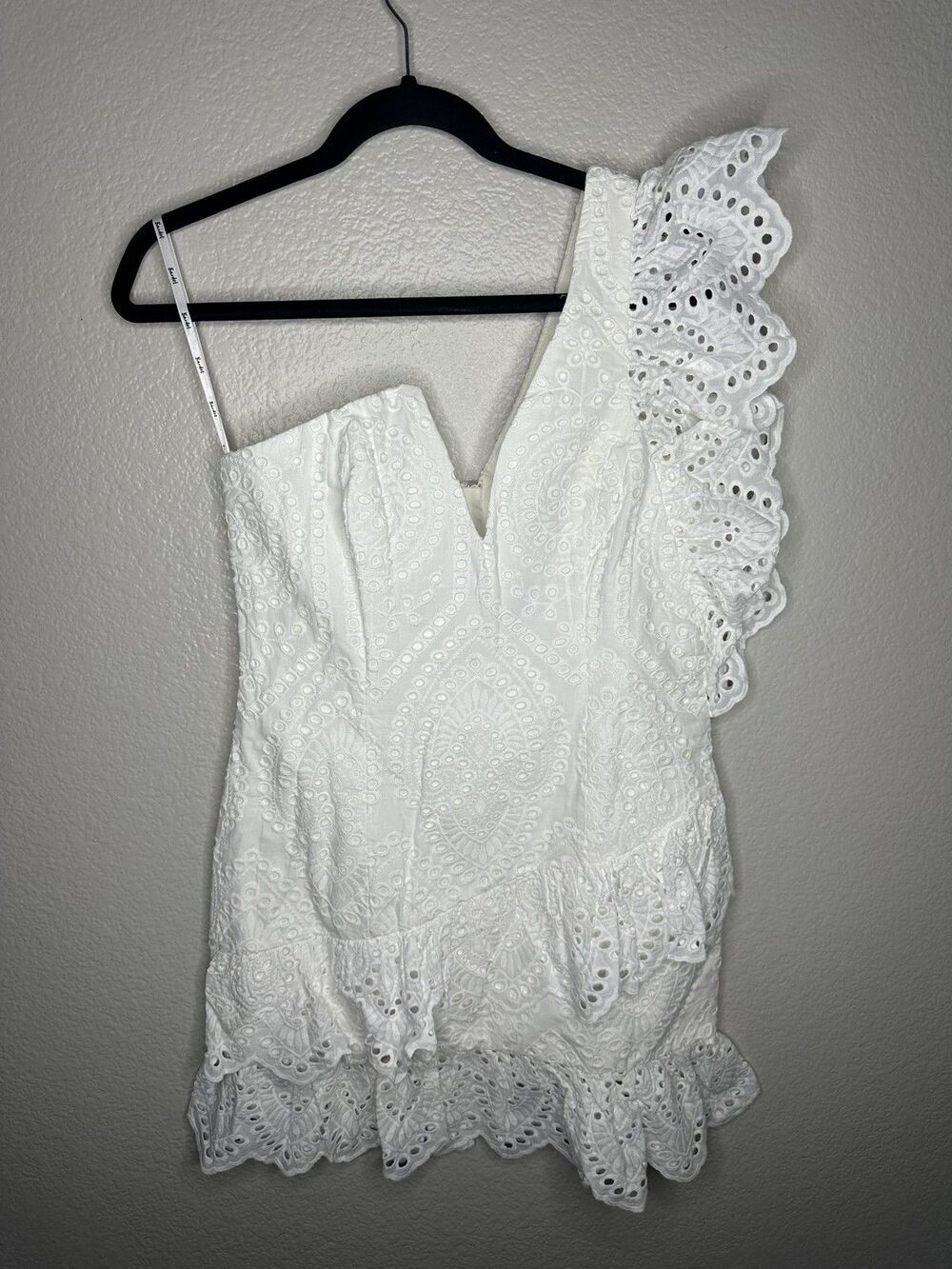 Bardot Dress Womens 8 White Lace One Shoulder Mini Sheath Eyelet Ruffle Party